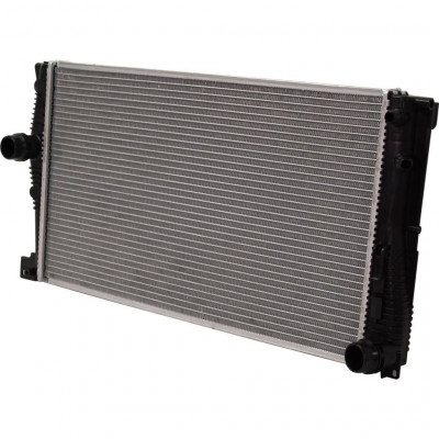 BMW 5 Seriya F10 (2010-2016), Su Radiatoru N20. China, 17118672011